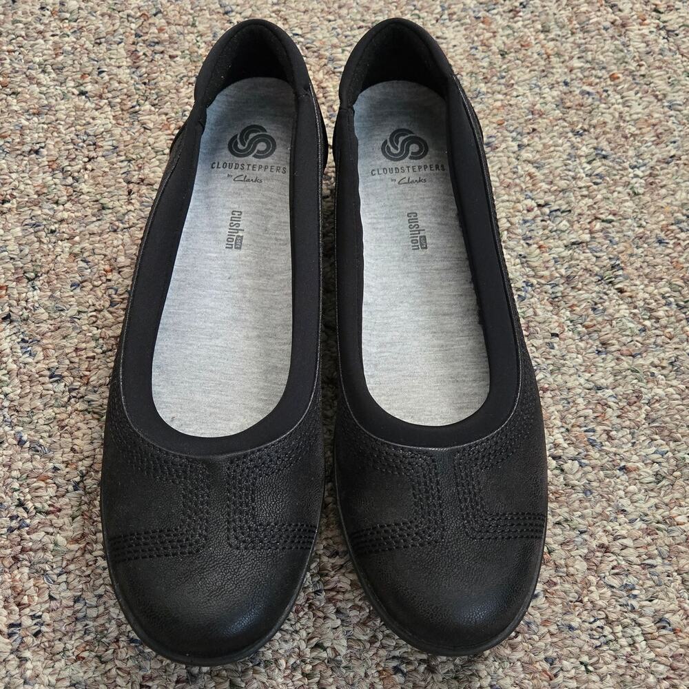 Clarks Women's Ayla Low Cloudsteppers flats 7